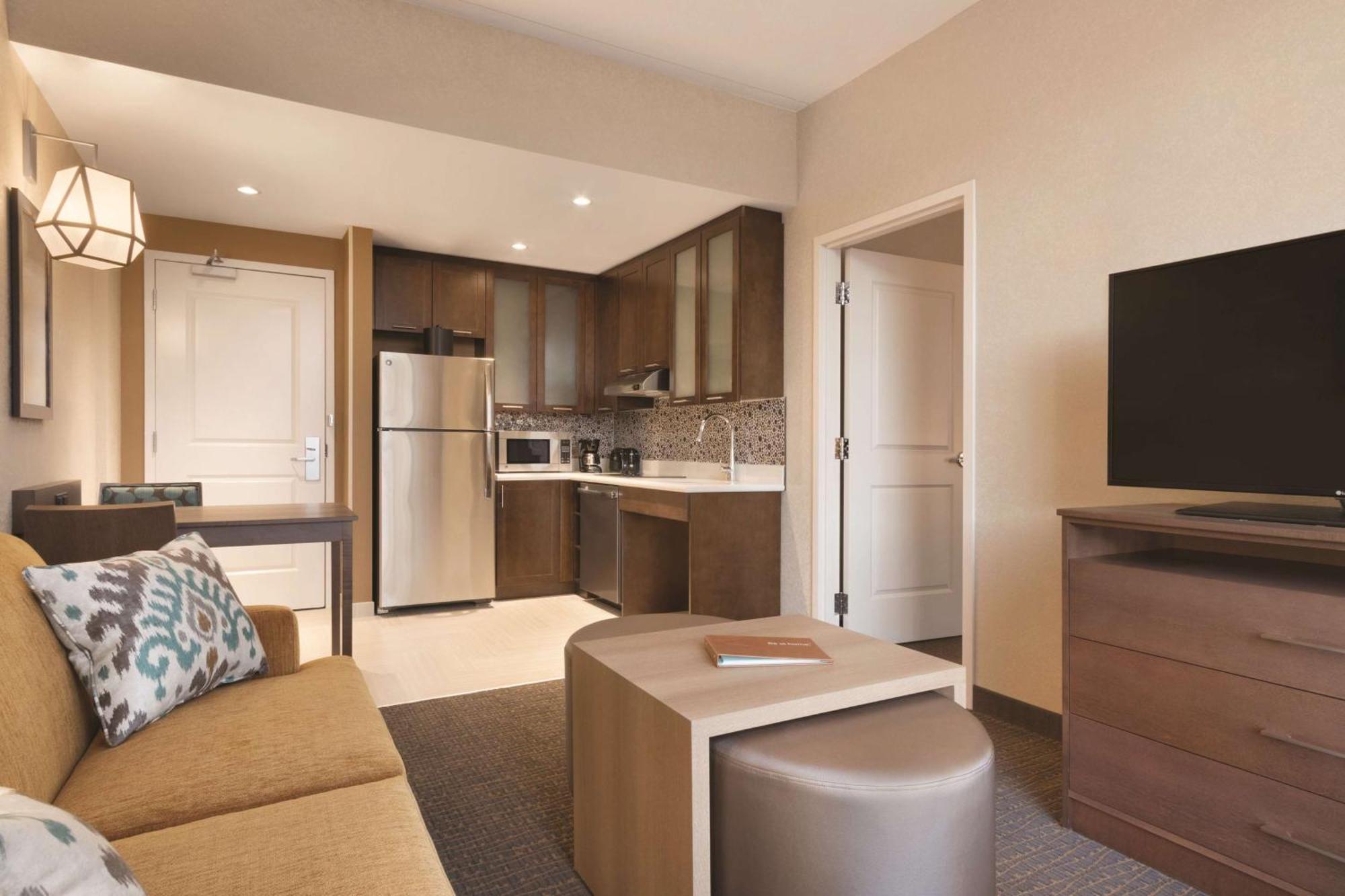 Homewood Suites By Hilton Calgary Downtown Экстерьер фото